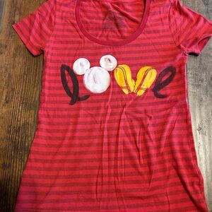 Women’s Disney Mickey Mouse red short sleeve T-shirt size xs